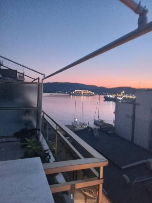 Cozy Seaside Penthouse With Sea & Mountain View. Apartment Volos Luaran gambar